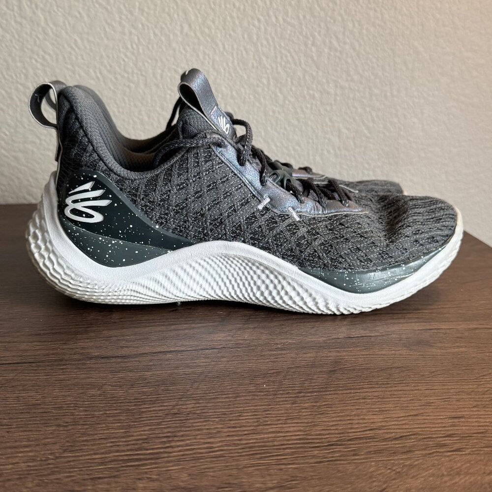 UA Under Armour Curry Flow 10 Team Mens 10